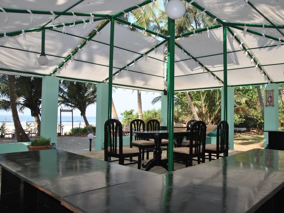 Mamagoa Resort Morjim Exterior foto